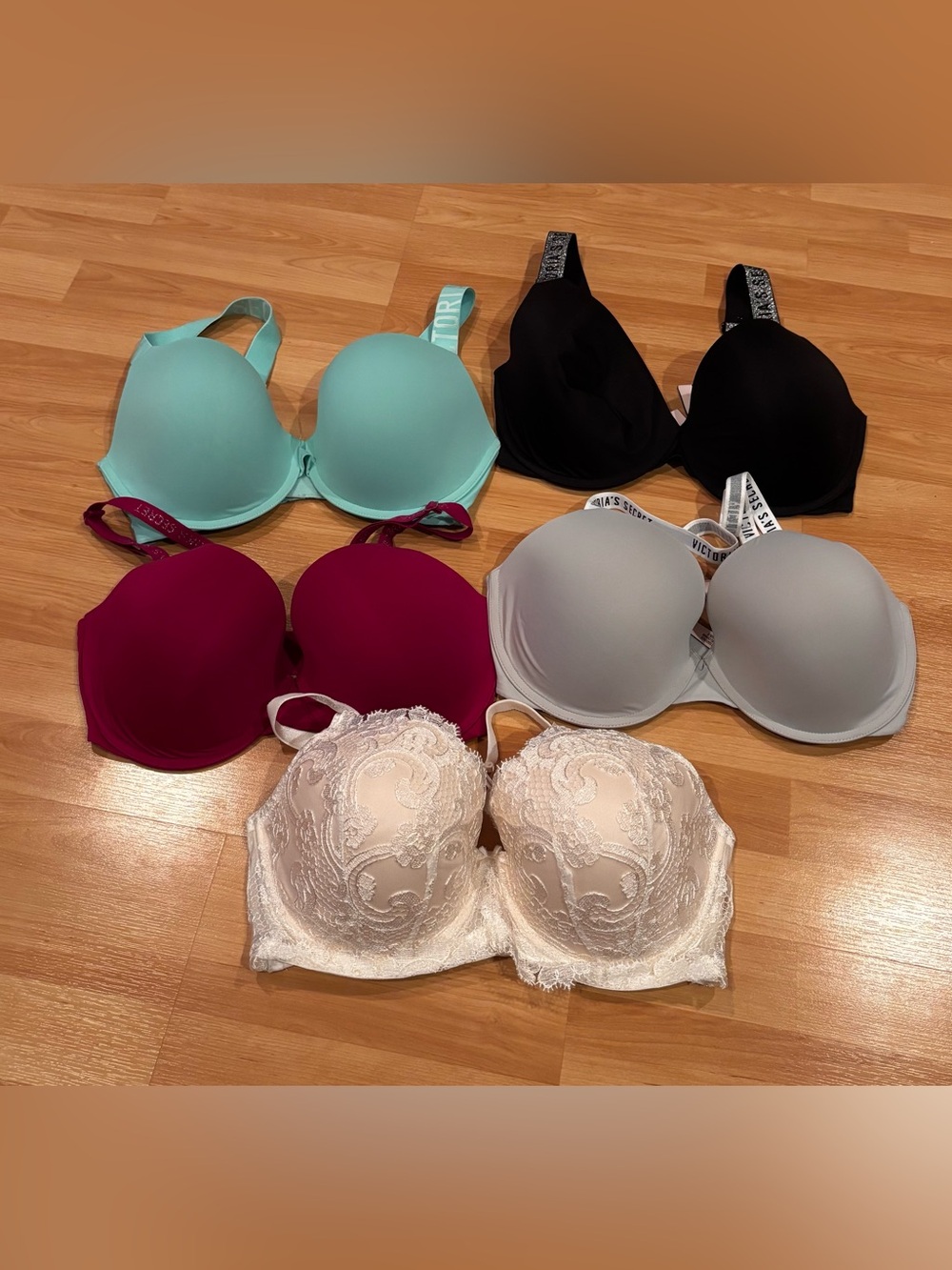 Victoria’s Secret T Shirt Bra - Bundle